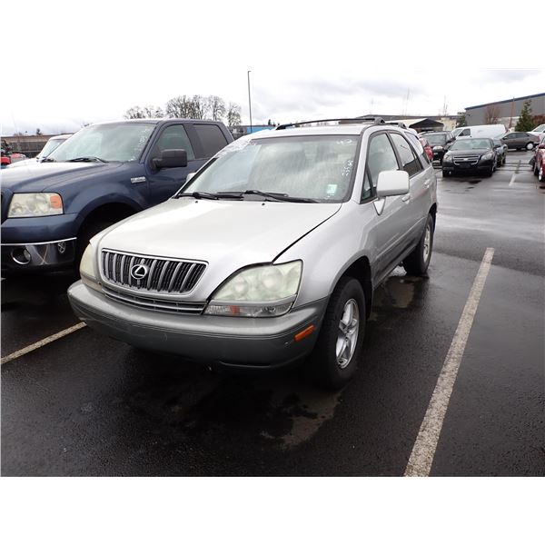 2002 Lexus RX 300 RUNS WITH MECHANICAL PROBLEMS