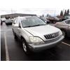 Image 2 : 2002 Lexus RX 300 RUNS WITH MECHANICAL PROBLEMS