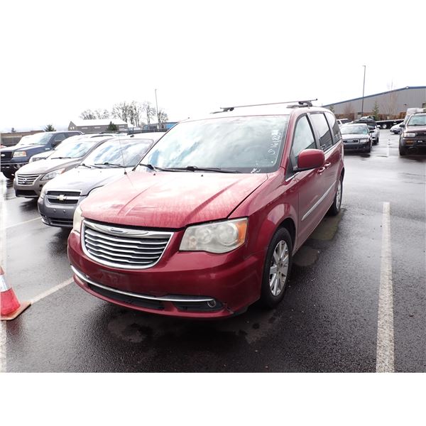 2014 Chrysler Town and Country RUNS WITH MECHANICAL PROBLEMS