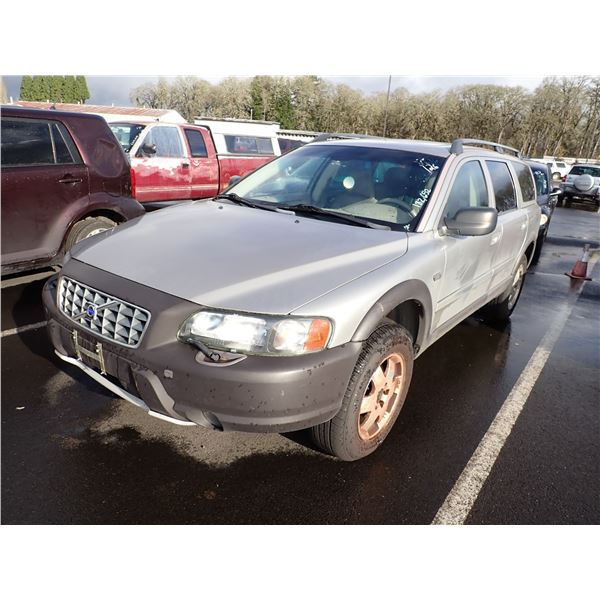 2004 Volvo XC70
