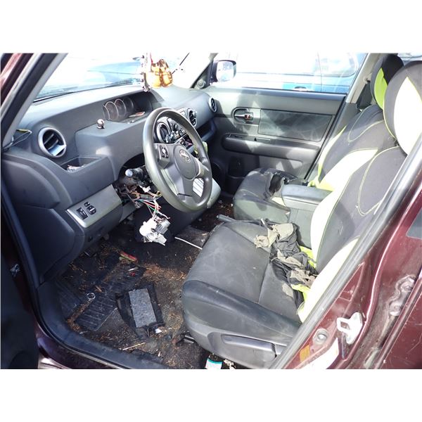 Vehicle photo 5