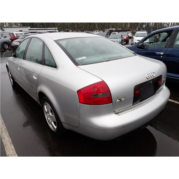 Vehicle photo 4