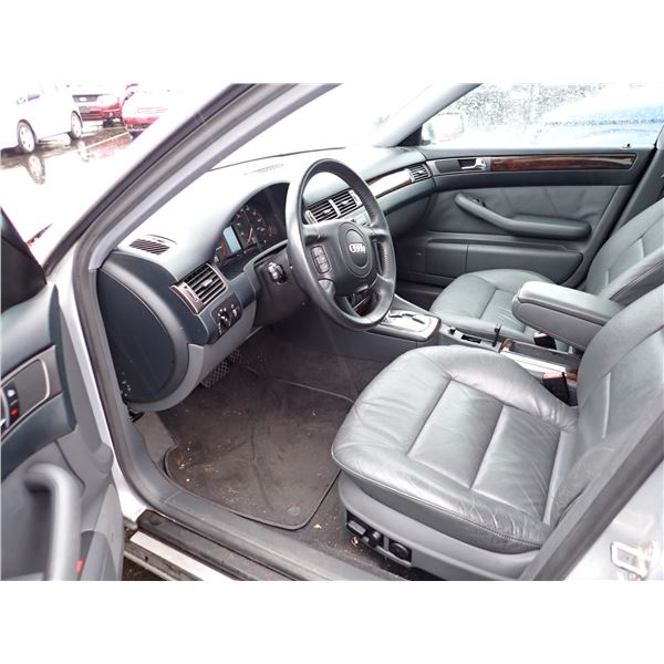 Vehicle photo 5