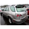 Image 4 : 2002 Lexus RX 300 RUNS WITH MECHANICAL PROBLEMS