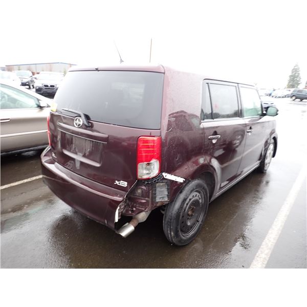 Vehicle photo 3