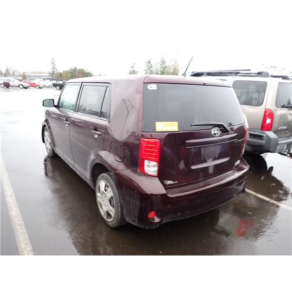 Vehicle photo 4