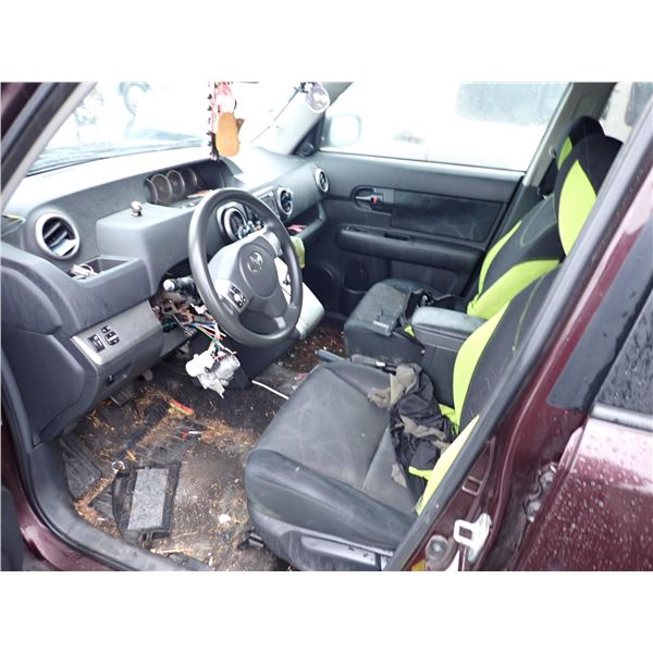 Vehicle photo 5