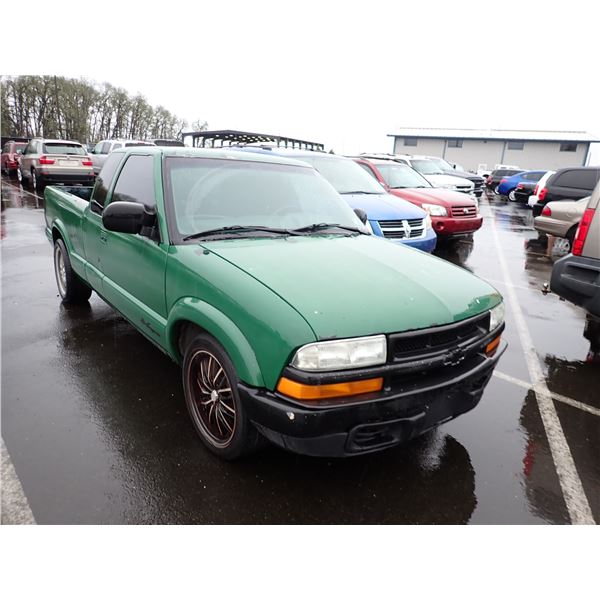 Vehicle photo 2