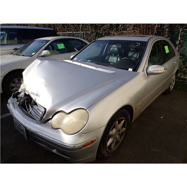 2004 Mercedes-Benz C240