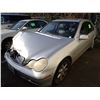 Image 1 : 2004 Mercedes-Benz C240