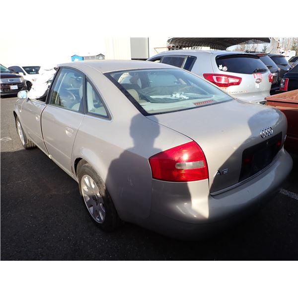Vehicle photo 4