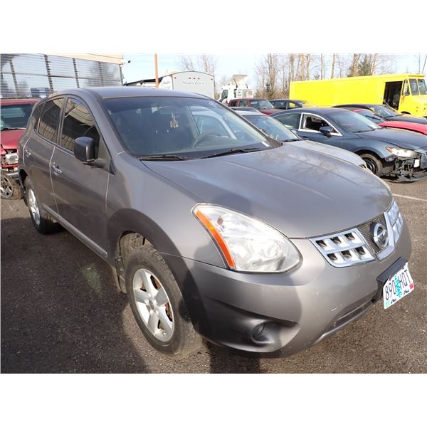 Vehicle photo 2