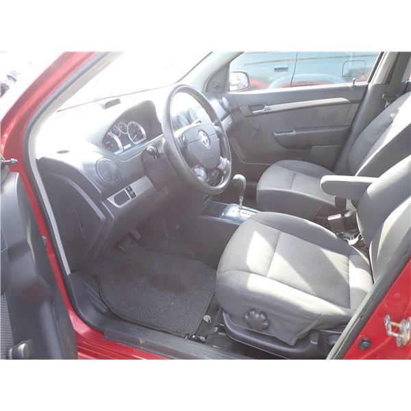 Vehicle photo 5