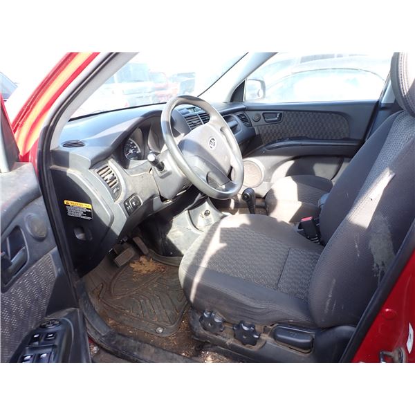 Vehicle photo 5