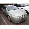 Image 2 : 2005 Toyota Avalon