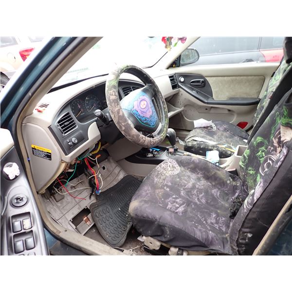 Vehicle photo 5