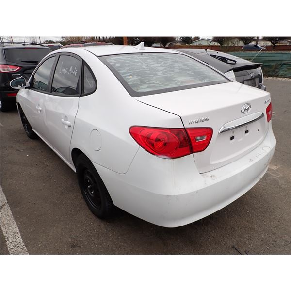 Vehicle photo 4