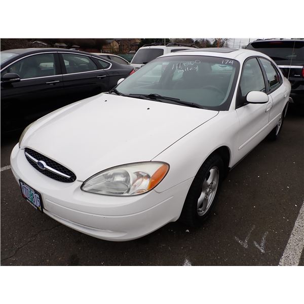 2002 Ford Taurus