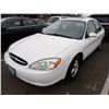 Image 1 : 2002 Ford Taurus