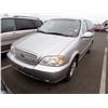 Image 1 : 2004 Kia Sedona