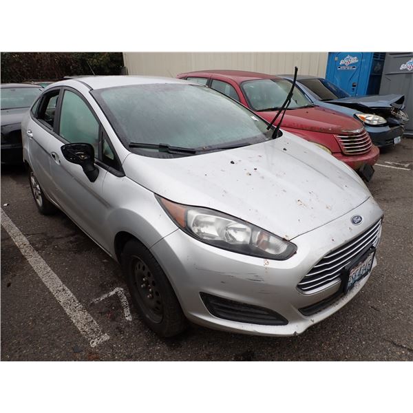 Vehicle photo 2