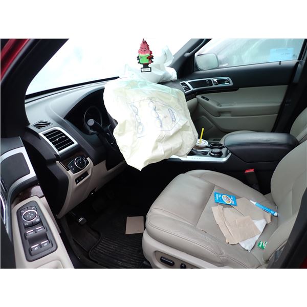 Vehicle photo 5