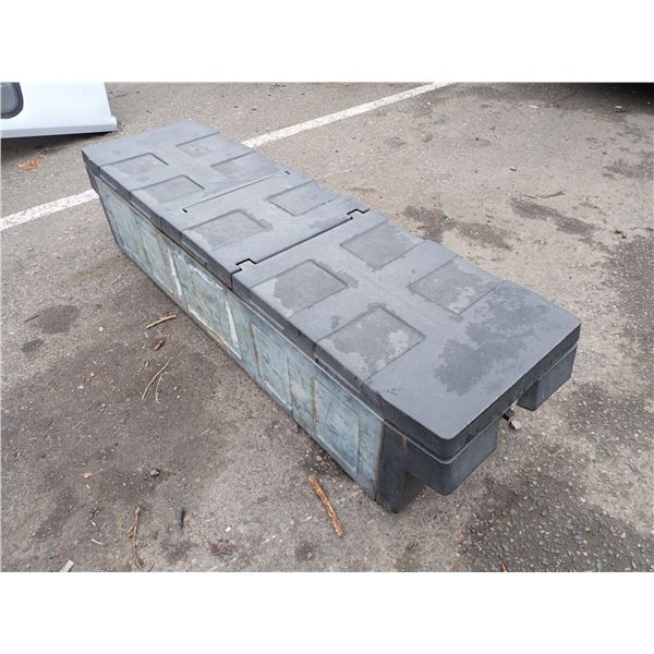 TRUCK TOOL BOX