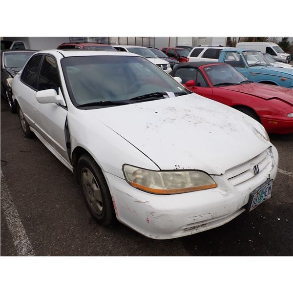Vehicle photo 2