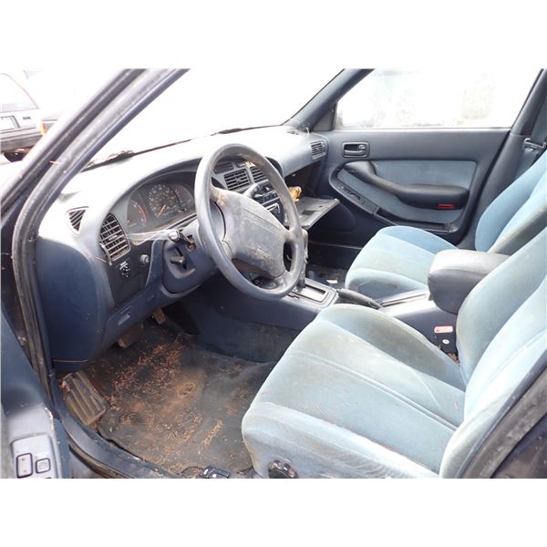 Vehicle photo 5