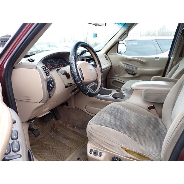 Vehicle photo 5