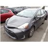 Image 1 : 2016 Toyota Prius v