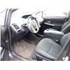 Image 5 : 2016 Toyota Prius v