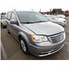 Image 2 : 2013 Chrysler Town and Country