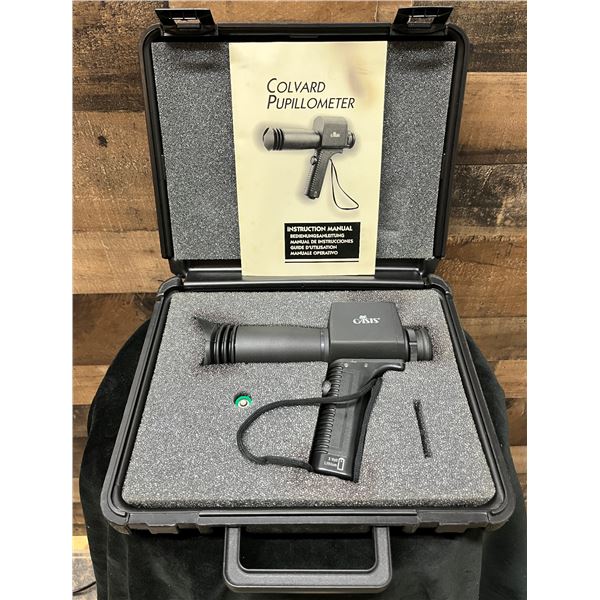 Oasis Colvard Pupillometer in Hard Case (does not power on)