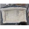 Image 2 : Kirkland Dog Bed, 40in x 29in, Rectangular Design