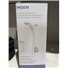 Image 4 : Moen Pause Control Handheld Shower with Hose, Chrome Finish