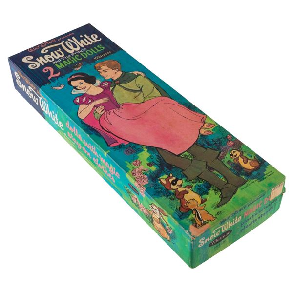 A 1967 "Snow White and The Prince" Magic Dolls Set.