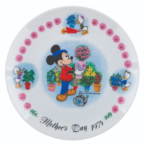 A Walt Disney's 1974 Mother's Day Plate.