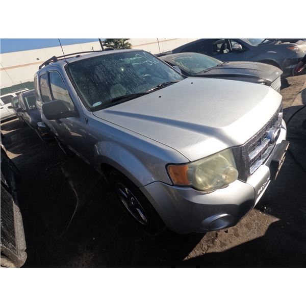 FORD ESCAPE 2010 T-DONATION