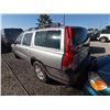 Image 4 : VOLVO XC70 2004 O/S T-DONATION