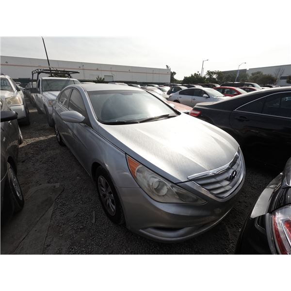 HYUNDAI SONATA 2011 ADT