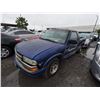 Image 2 : CHEV S10  2001 SALV/T