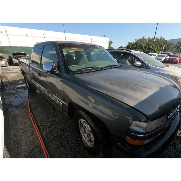 CHEV SILVERADO 2001 T-DONATION