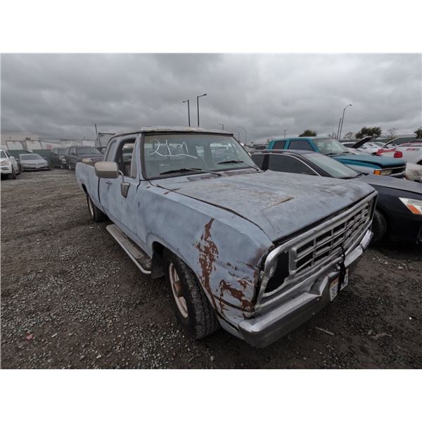 DODGE PICK UP 1974 T-DONATION