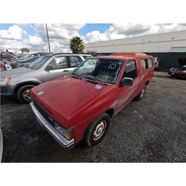 NISSAN PICKUP 1988 T