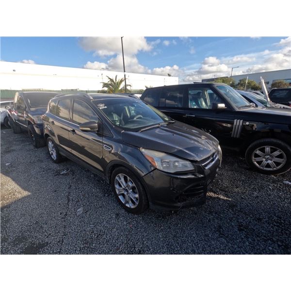 FORD ESCAPE 2015 T-2 DAYS