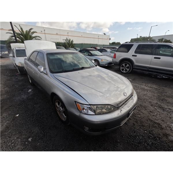 LEXUS ES 300 2001 ADT-DONATION