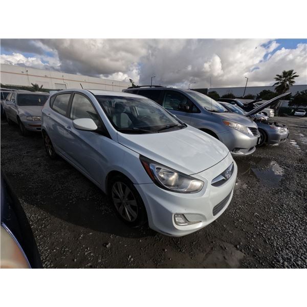 HYUNDAI ACCENT 2012 ADT