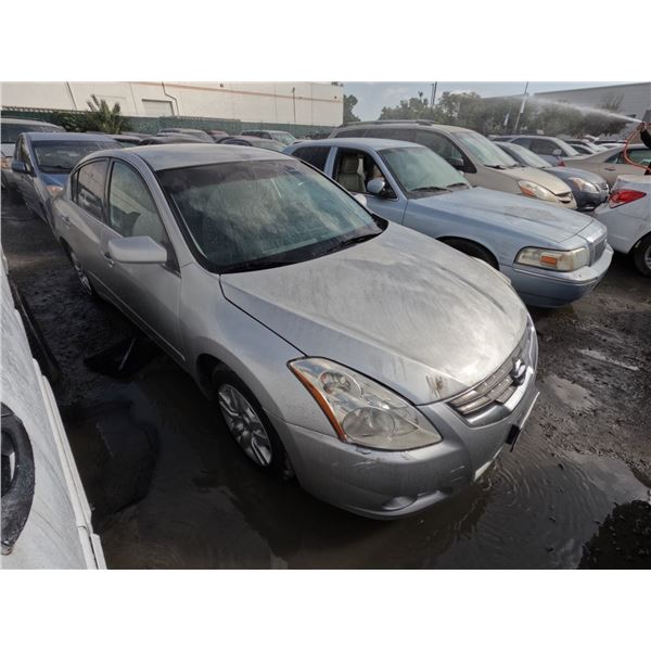NISSAN ALTIMA 2010 SALV T/DONATION