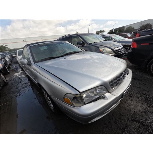 VOLVO C70 2004 T-DONATION